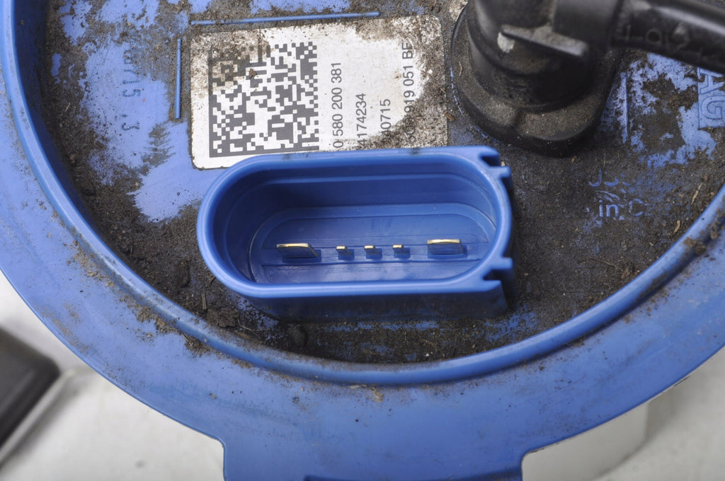 SEAT LEON II FUEL PUMP 0580200381