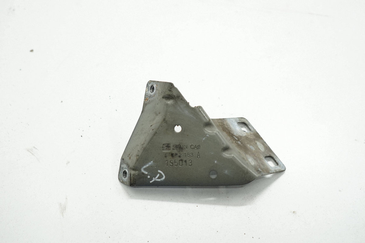 SEAT LEON III 14R BRACKET FENDER MOUNT LX7R LEFT FRONT 5F0821183A