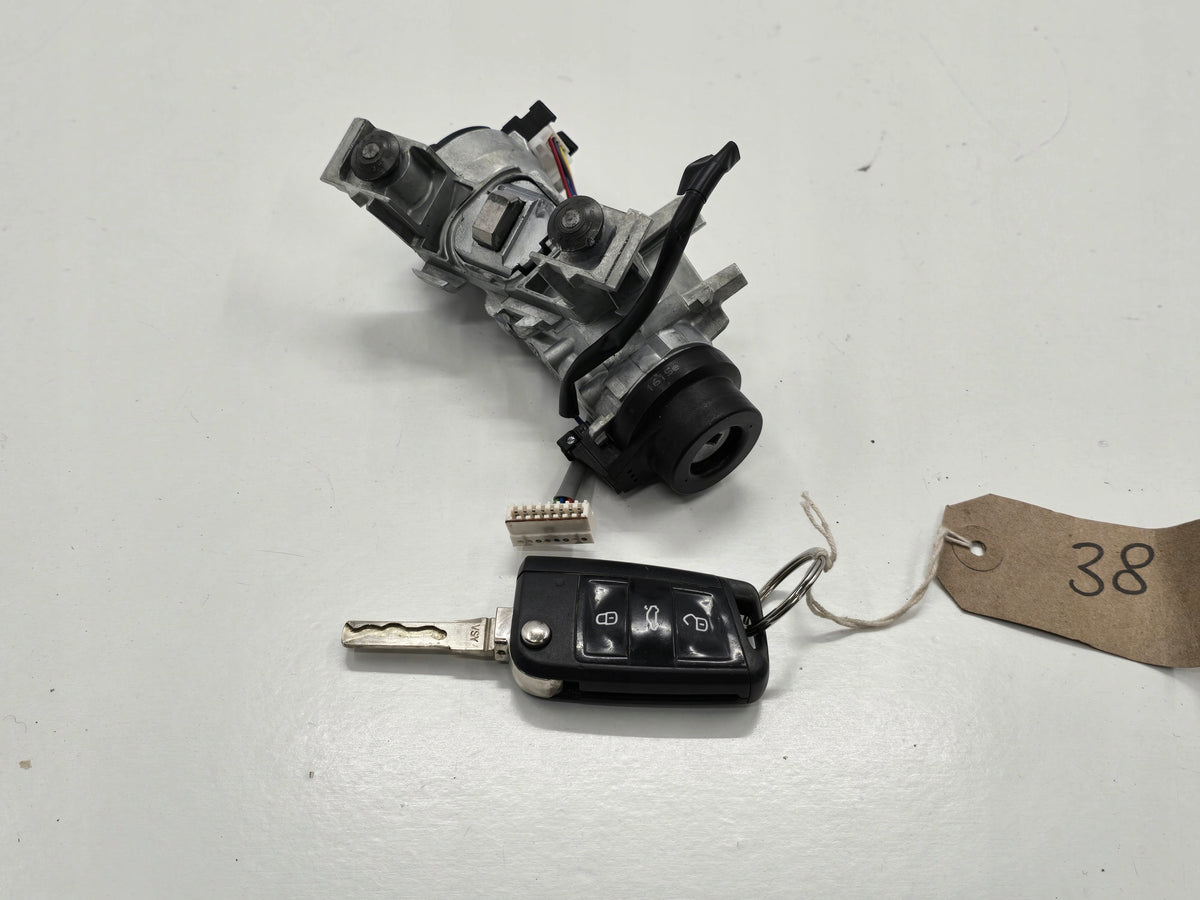 SEAT LEON III 15R IGNITION KEY 2.0TDI 1K0905851 5Q0905865
