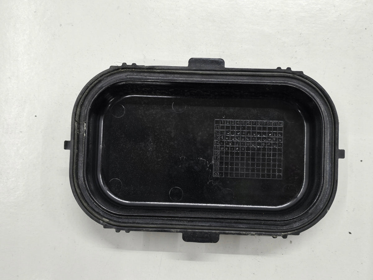 SEAT LEON III 15R LAMP CAP LEFT RIGHT FRONT 5F0941607
