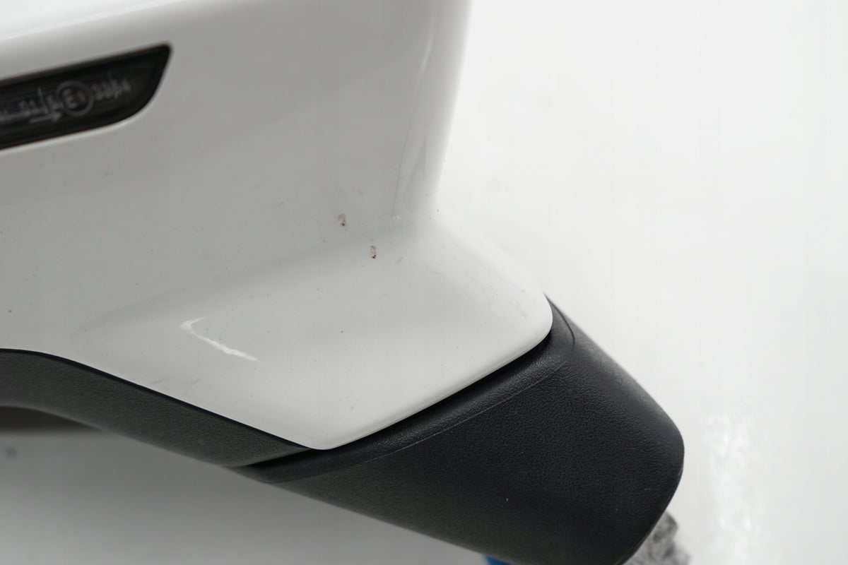 SEAT LEON III 15R MIRROR RIGHT 6PIN LB9A ANGLIK UK