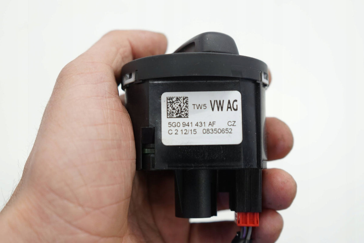 SEAT LEON III 15R SWITCH LIGHT KNOB 5G0941431AF