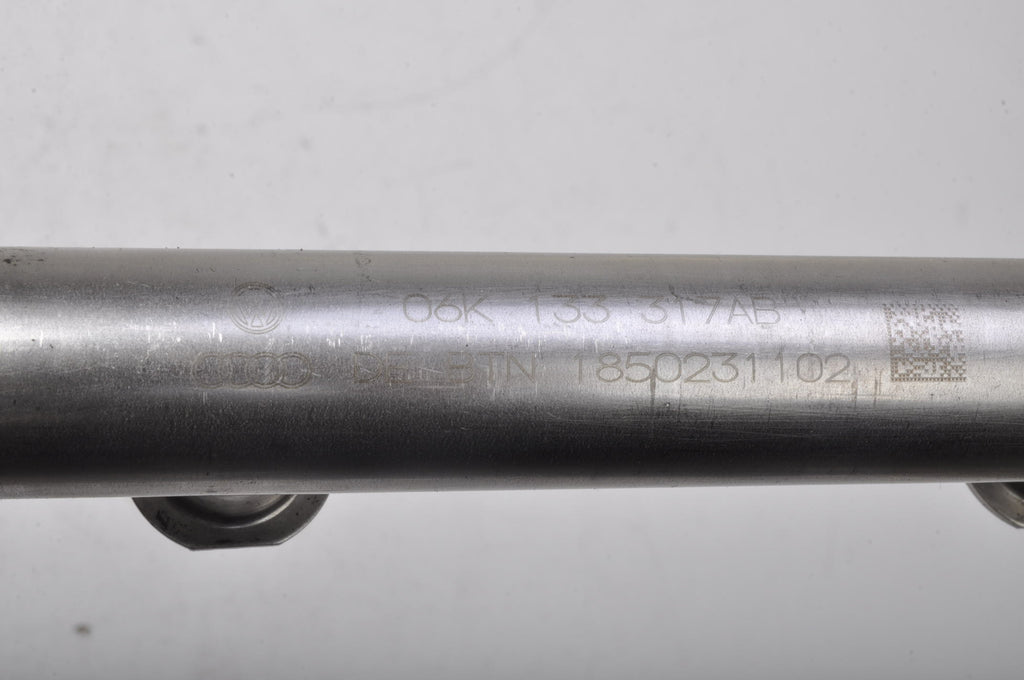 SEAT LEON III 2.0 LIFT INJECTION RAIL 06K133317AB