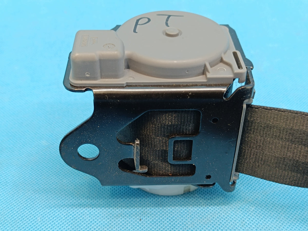 SEAT LEON III FR 2016R SEAT BELT RIGHT REAR 7P0857806F