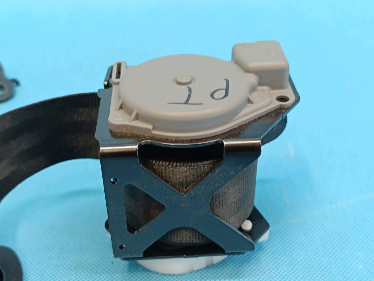 SEAT LEON III FR 2016R SEAT BELT RIGHT REAR 7P0857806F