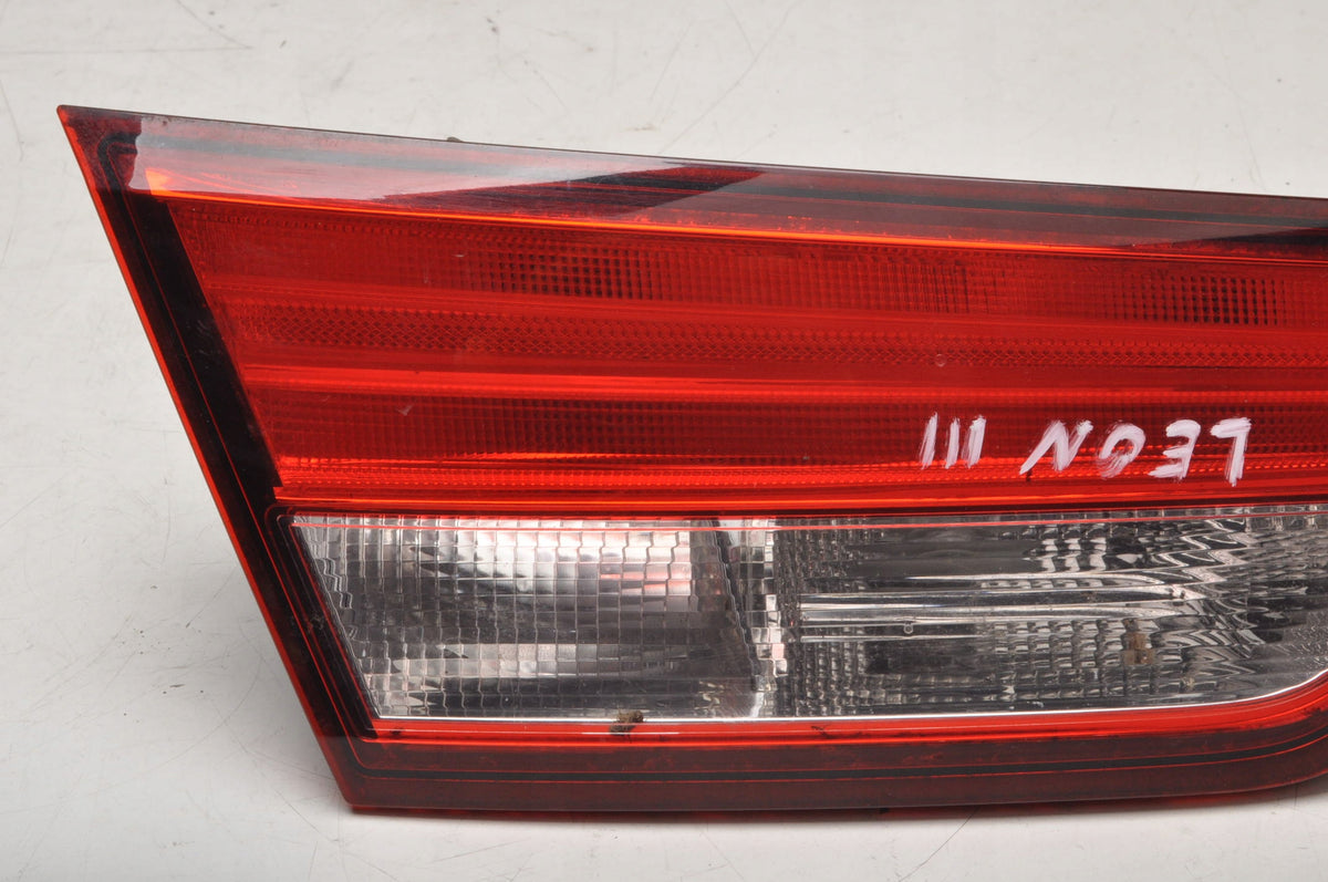SEAT LEON III LAMP LEFT REAR FLAP 5F9945093A