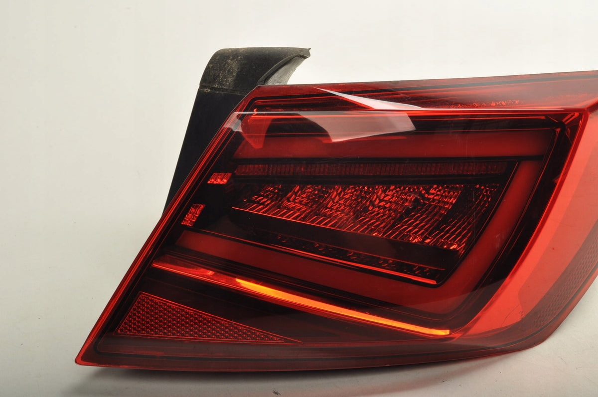 SEAT LEON III LAMP RIGHT REAR FR LIFT HB 5D 5F0945208F