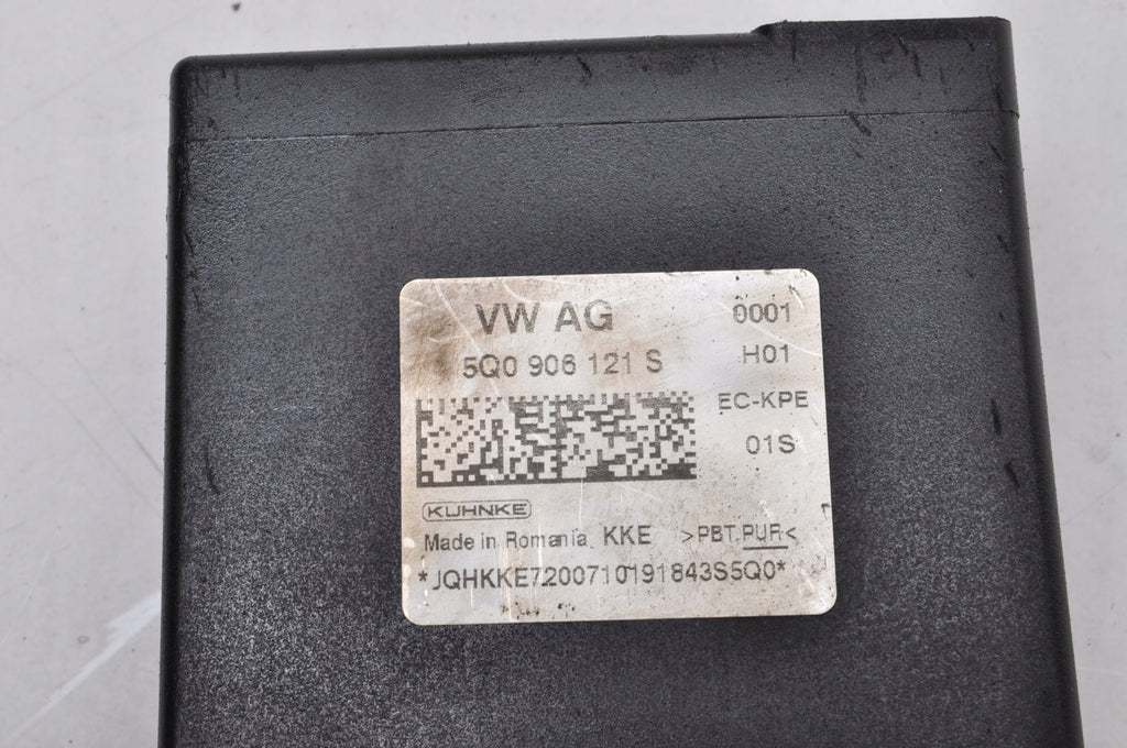 SEAT LEON IV SKODA OCTAVIA IV 2.0 TDI FUEL PUMP CONTROLLER 5Q0906121S