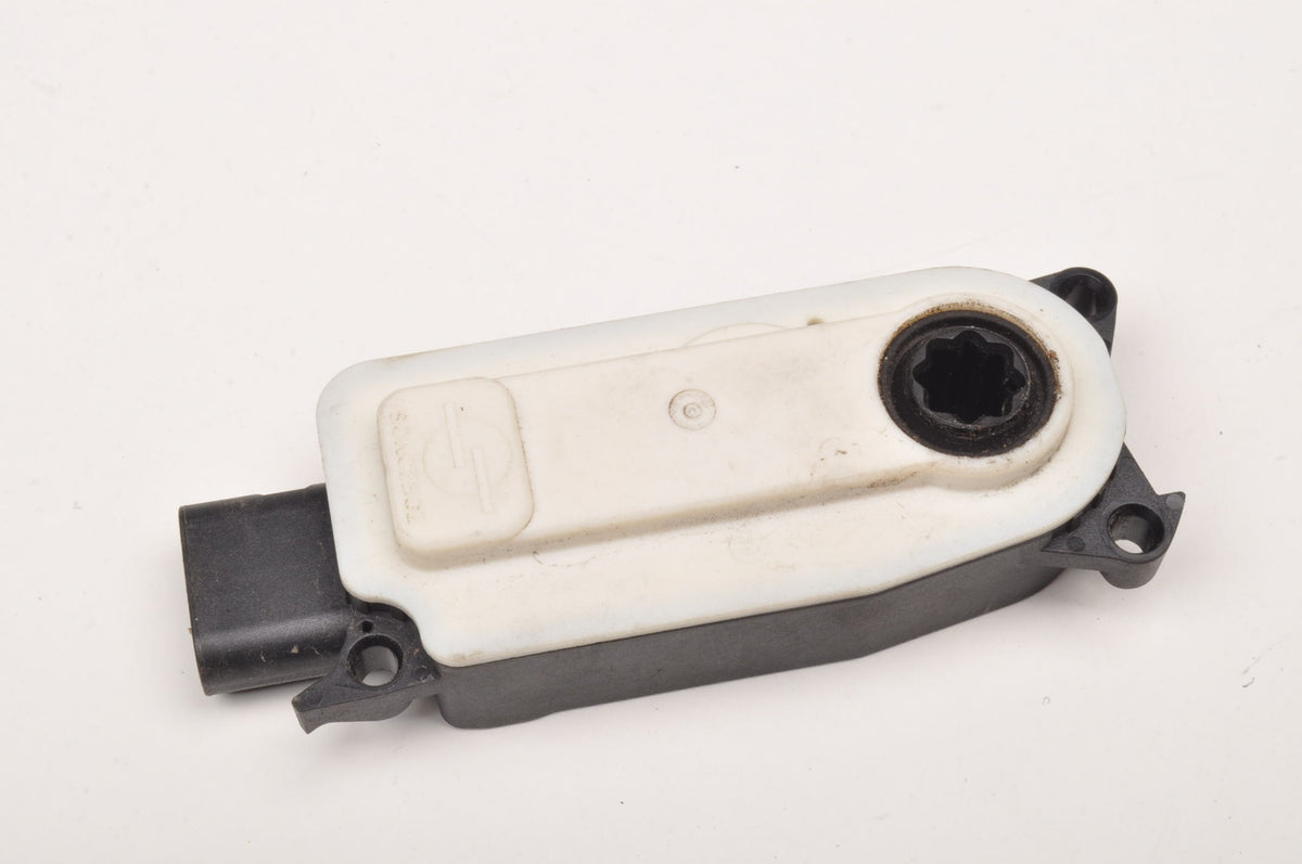 SHUTTER MOTOR OPEL MOCHA B ASTRA L 9818171680 2023R