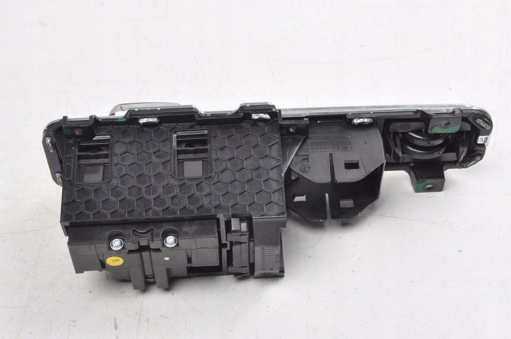 SKODA ENYAQ iV GEARBOX LEVER SELECTOR AUTOMAT 5LA713203