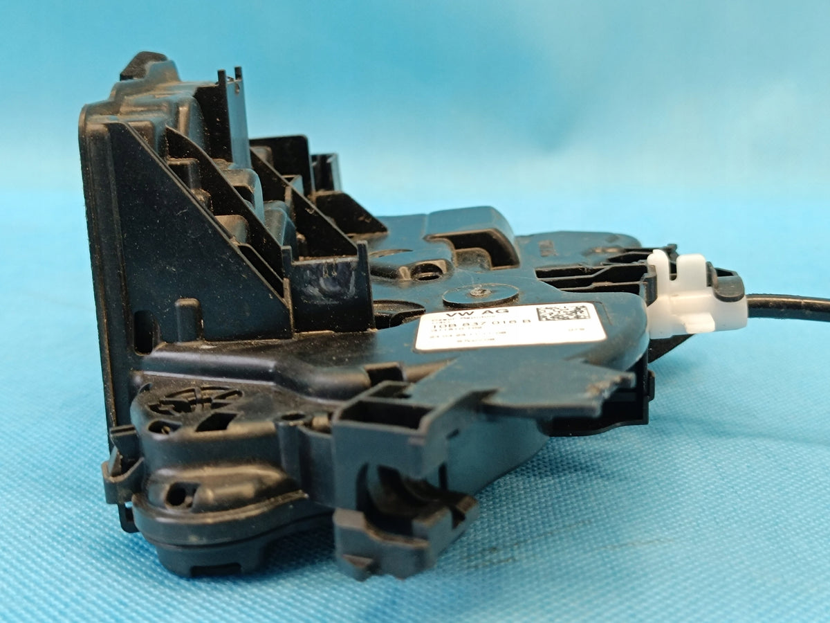 SKODA FABIA 4 MONTE CARLO 1.5TSI 2023 R DOOR LOCK RIGHT FRONT 10B837016B