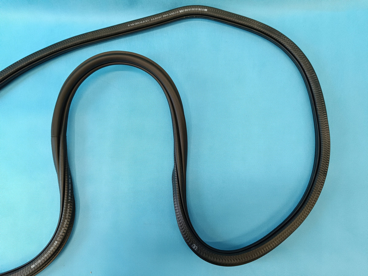 SKODA FABIA 4 MONTE CARLO 1.5TSI 2023 R DOOR SEAL LEFT REAR 6VE867367B