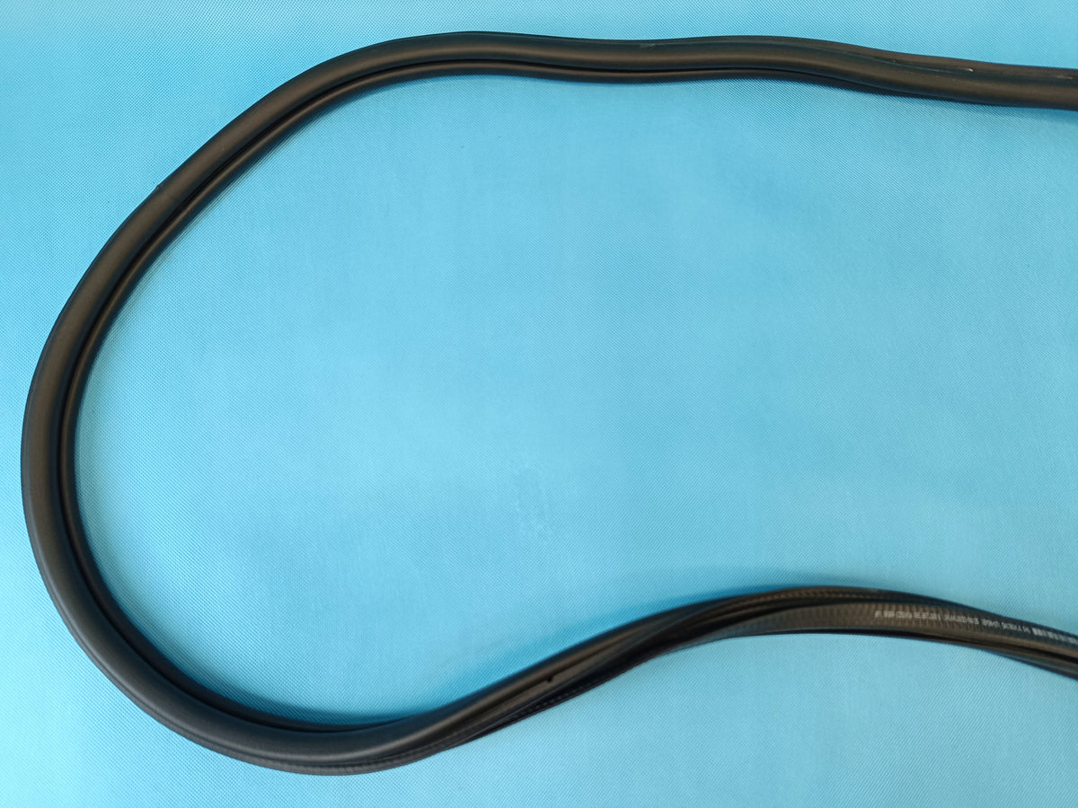 SKODA FABIA 4 MONTE CARLO 1.5TSI 2023R DOOR SEAL RIGHT REAR 6VE867368B