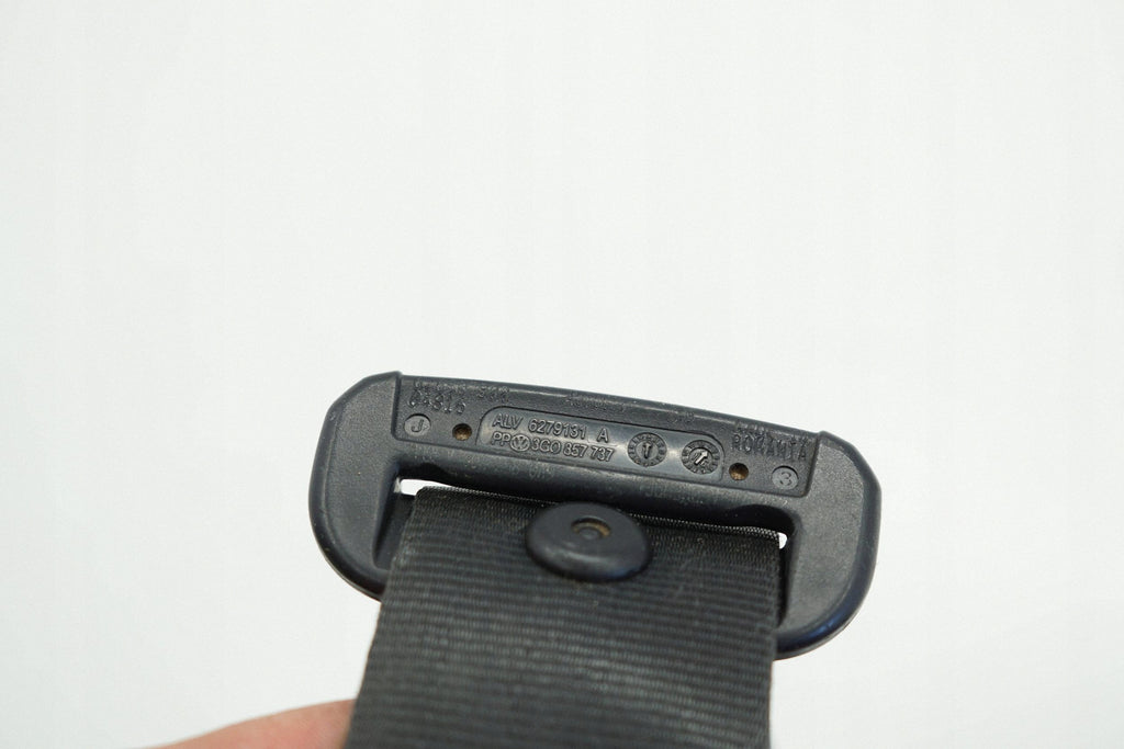 SKODA FABIA III 16R SAFETY BELT RIGHT FRONT 6V0857702A