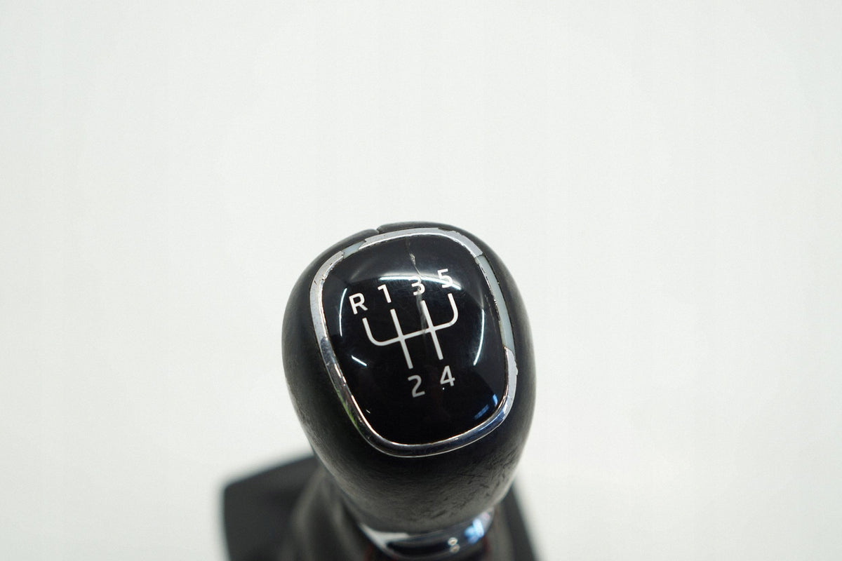 SKODA FABIA III 16R SHIFT BELLOWS KNOB 5-SPEED 6V0711120
