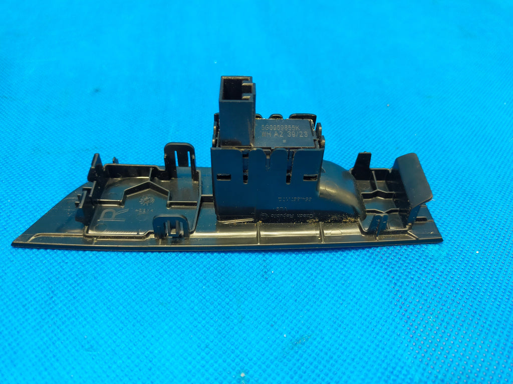 SKODA KAMIQ 2023 R 1.5 TSI 110KW CONTROL PANEL RIGHT REAR 654867172