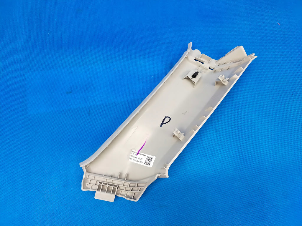 SKODA KAMIQ 2023 R 1.5 TSI 110KW COVER POST PLATING RIGHT C 658867288