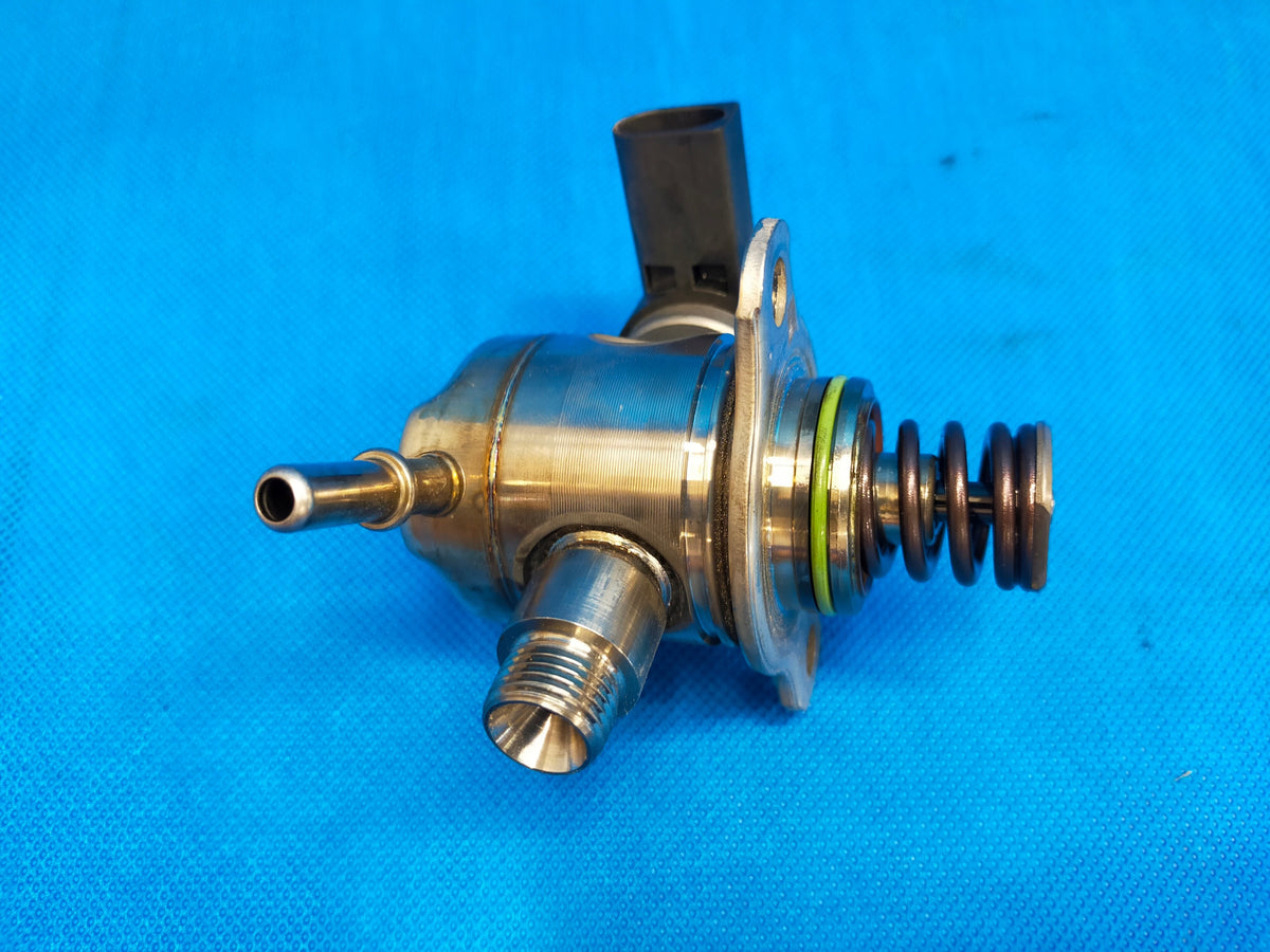 SKODA KAMIQ 2023 R 1.5 TSI 110KW FUEL PUMP 05E127027L