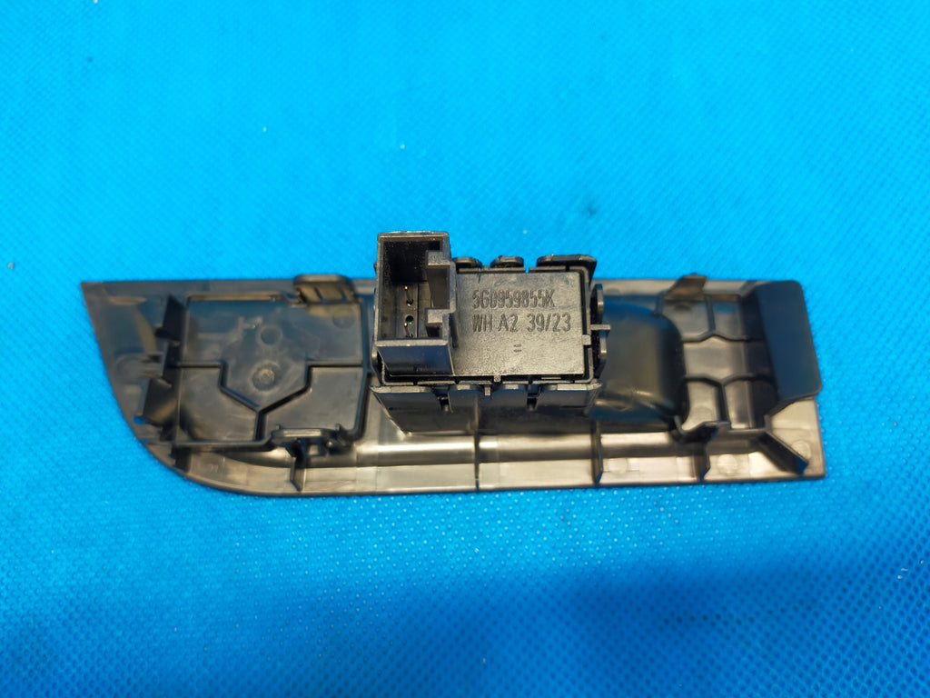SKODA KAMIQ 2023 R 1.5 TSI 110KW WINDOW CONTROL PANEL LEFT REAR 654867171