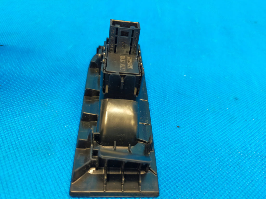 SKODA KAMIQ 2023 R 1.5 TSI 110KW WINDOW CONTROL PANEL LEFT REAR 654867171