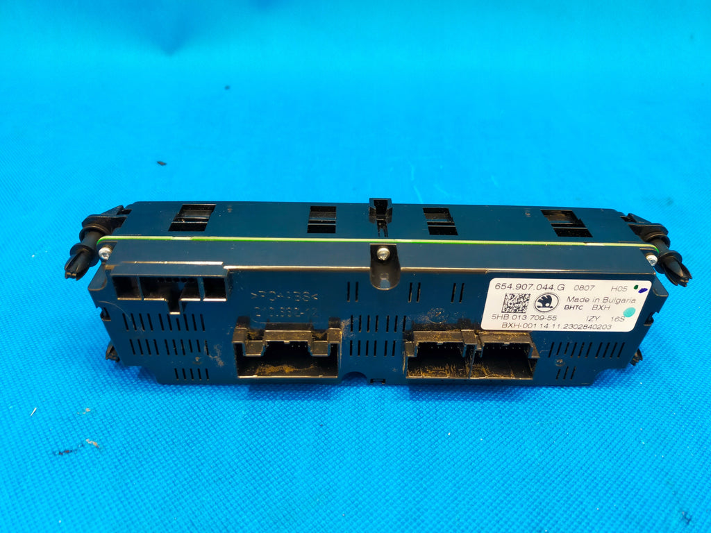 SKODA KAMIQ 2023R 1.5 TSI 110KW AIR CONDITIONING SWITCH PANEL 654907044G