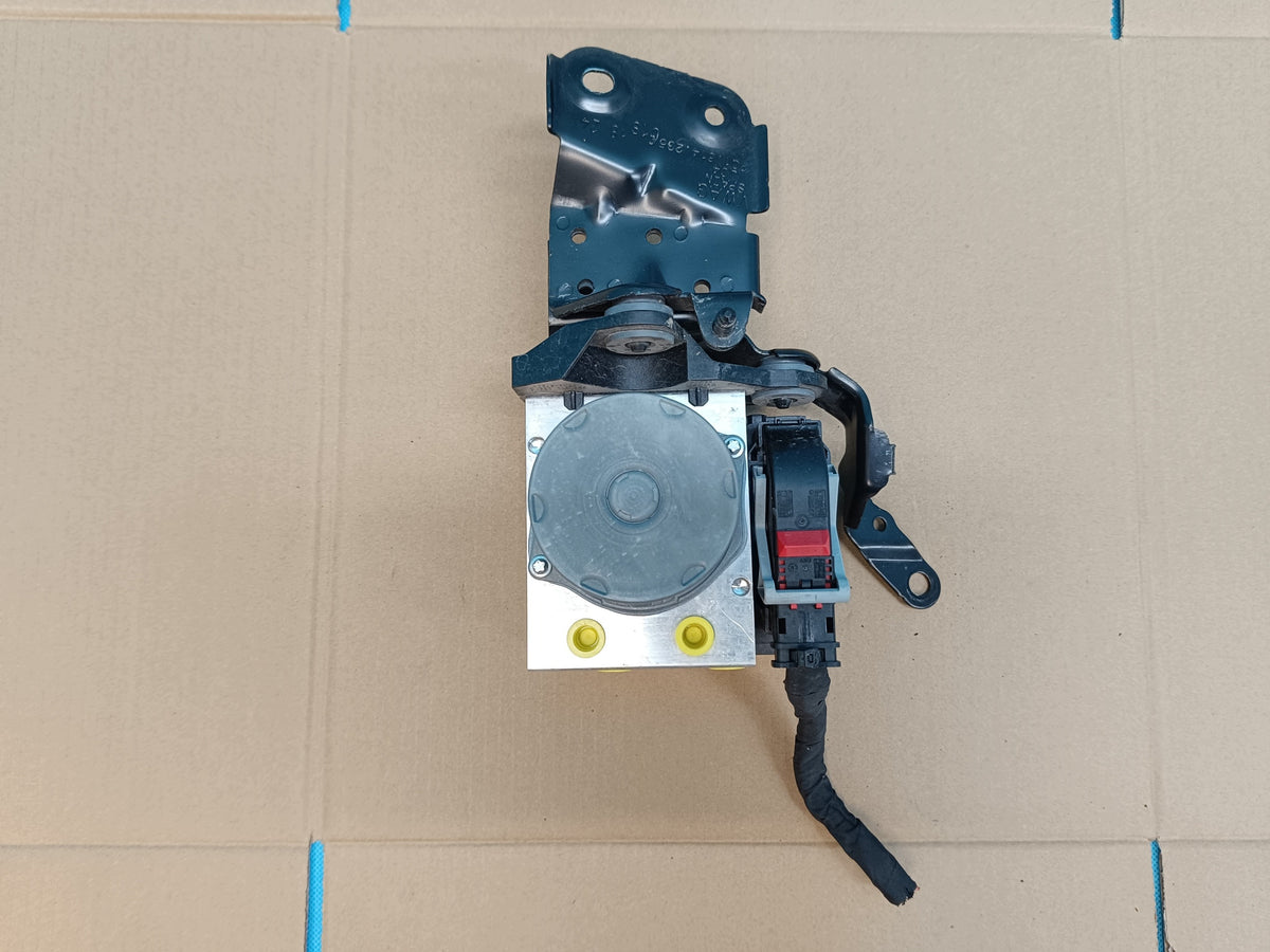 SKODA KAMIQ 2024 R LIFT 1,5 TSI 110KW DXDE BRAKE PUMP ABS 2Q0614517CS
