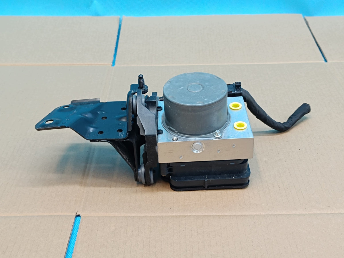 SKODA KAMIQ 2024 R LIFT 1,5 TSI 110KW DXDE BRAKE PUMP ABS 2Q0614517CS