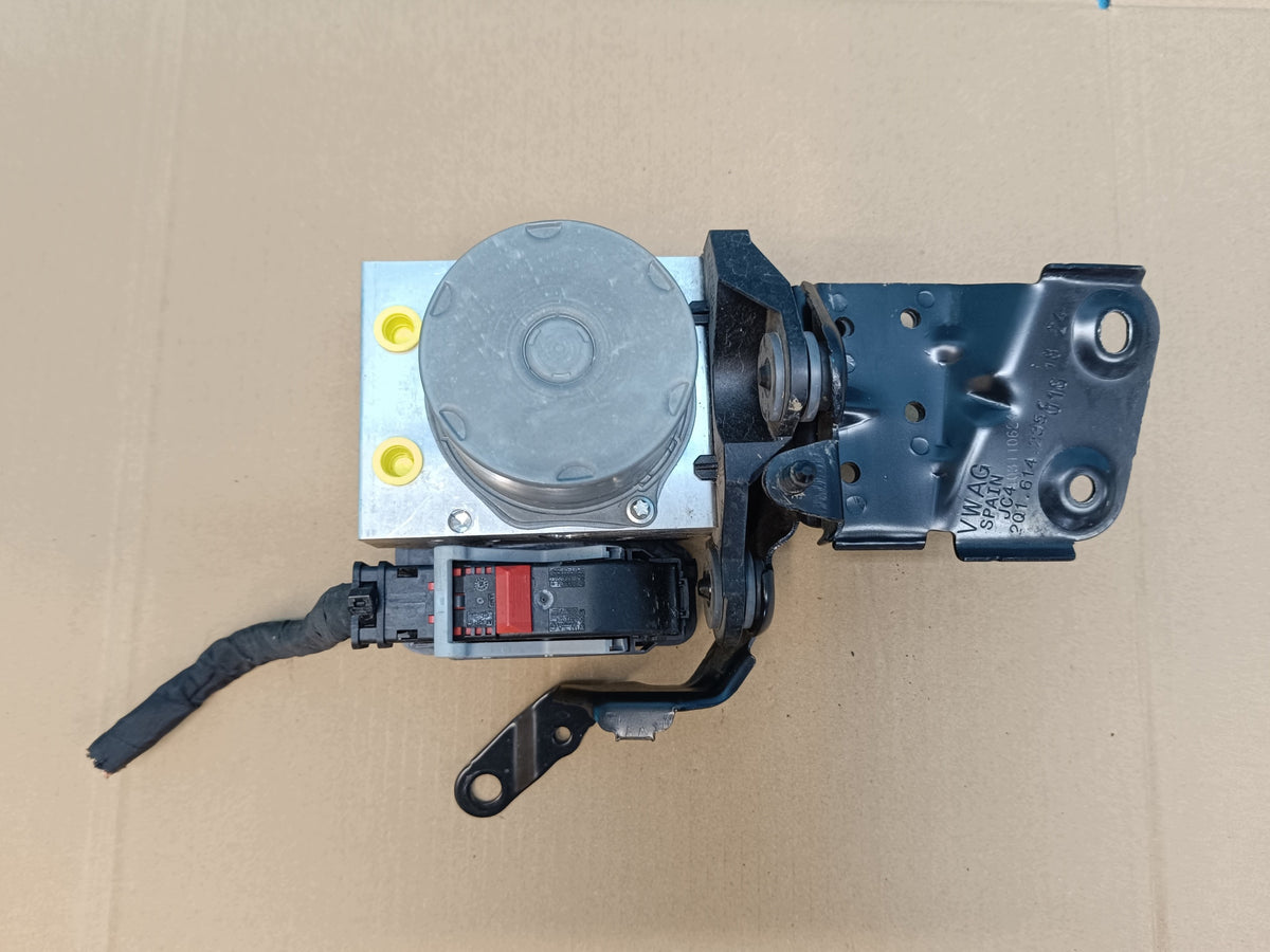 SKODA KAMIQ 2024 R LIFT 1,5 TSI 110KW DXDE BRAKE PUMP ABS 2Q0614517CS