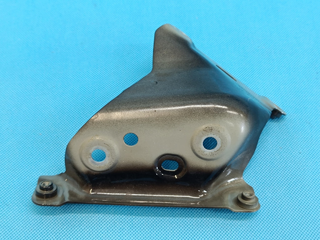 SKODA KAMIQ 2024 R LIFT 1,5 TSI FENDER MOUNT RIGHT FRONT 658821228A