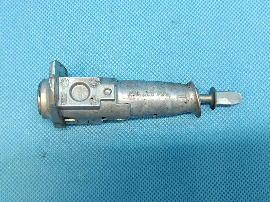 SKODA KAMIQ 2024 R LIFT 1,5 TSI KEY LOCK INSERT 654959752L 654837167