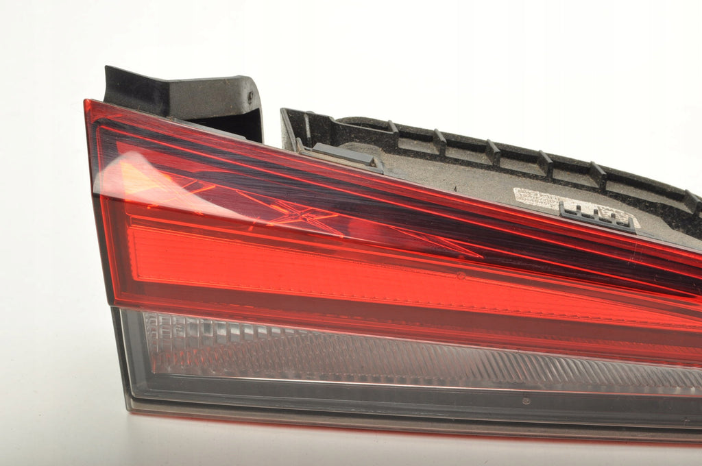 SKODA KAMIQ LAMP LEFT REAR FLAP 658945093