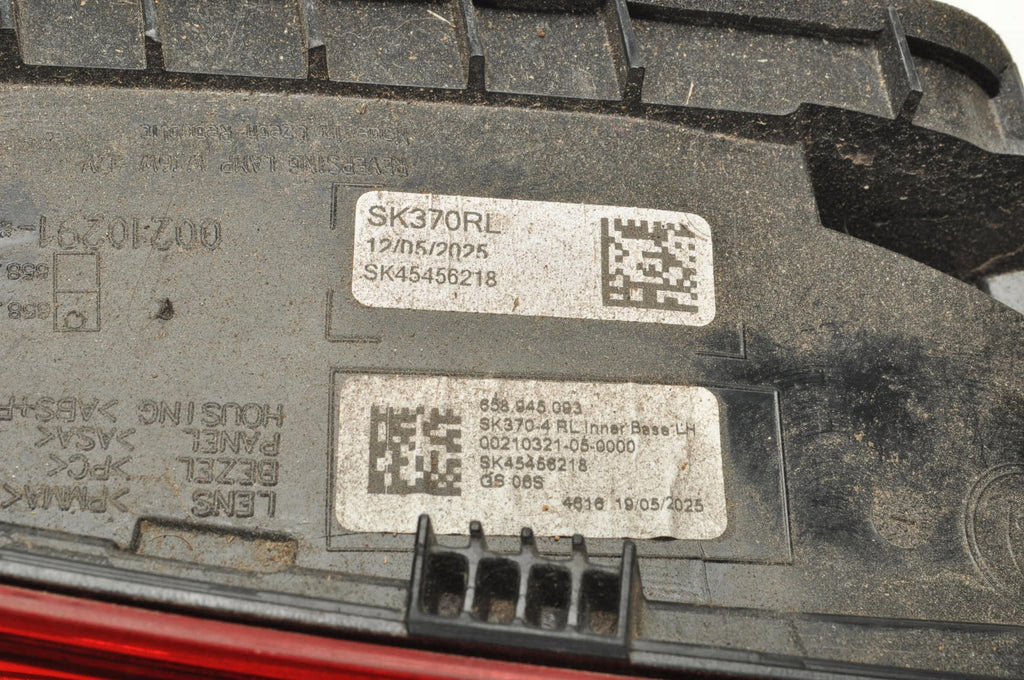 SKODA KAMIQ LAMP LEFT REAR FLAP 658945093