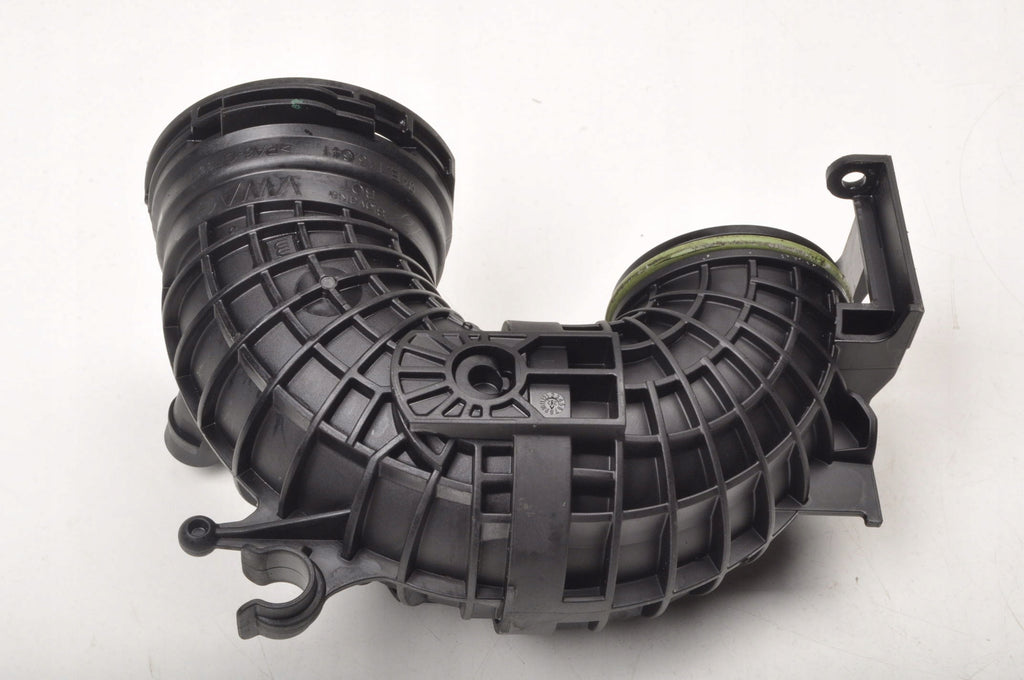 SKODA KAMIQ OCTAVIA IV 1.5 TSI 150KM AIR INTAKE PIPE 04E145641D 2022R