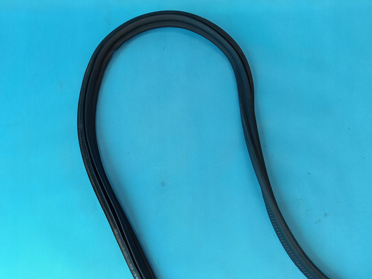 SKODA KAROQ 1,5 TSI 110KW 2020 R TAILGATE SEAL 575827705