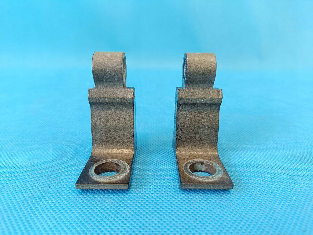SKODA KAROQ 2020R 1,5 TSI 110KW BODY HINGES RIGHT FRONT 8X0831404E