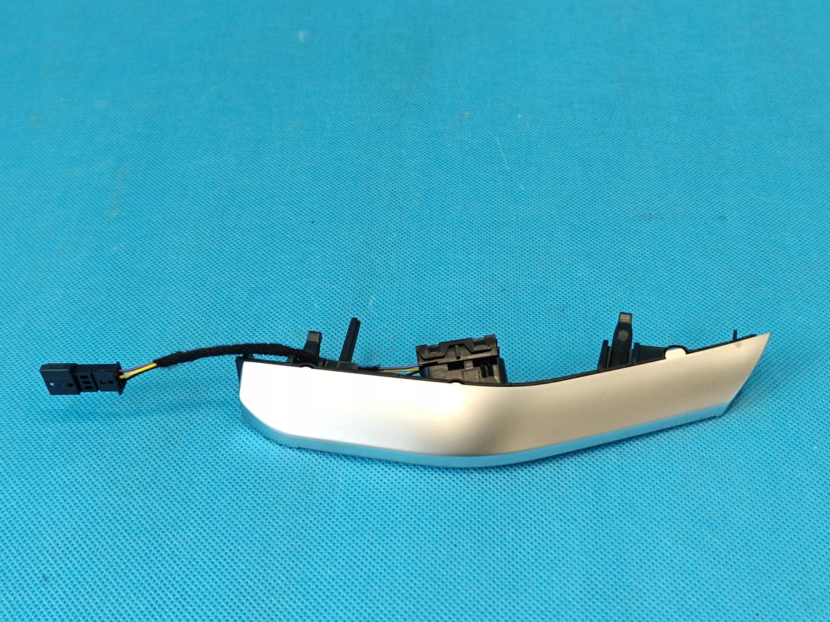 SKODA KAROQ 2020R 1,5 TSI 110KW STRIP DECOR CONSOLE LED BOARD 57B947193A