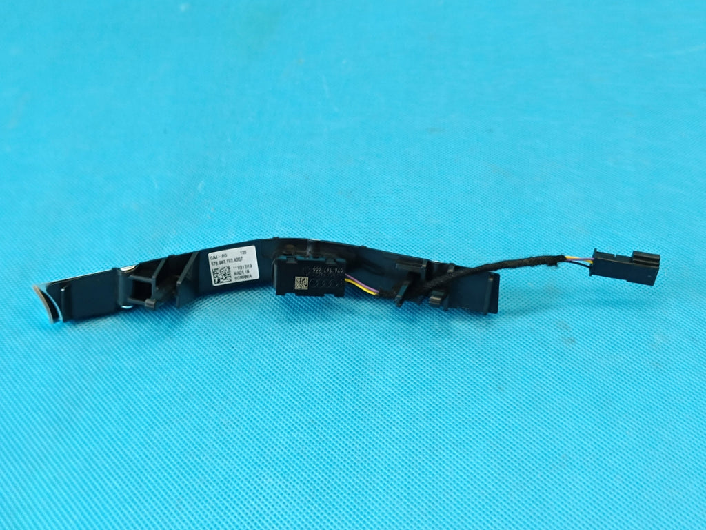 SKODA KAROQ 2020R 1,5 TSI 110KW STRIP DECOR CONSOLE LED BOARD 57B947193A