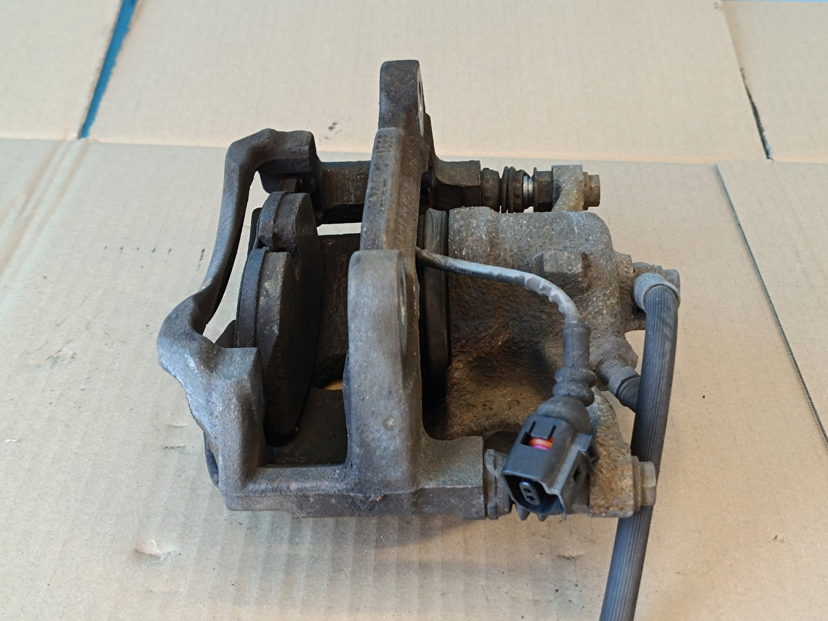 SKODA KAROQ 20R 1,5 TSI 110KW BRAKE CALIPER RIGHT FRONT 8V0615124 288x25