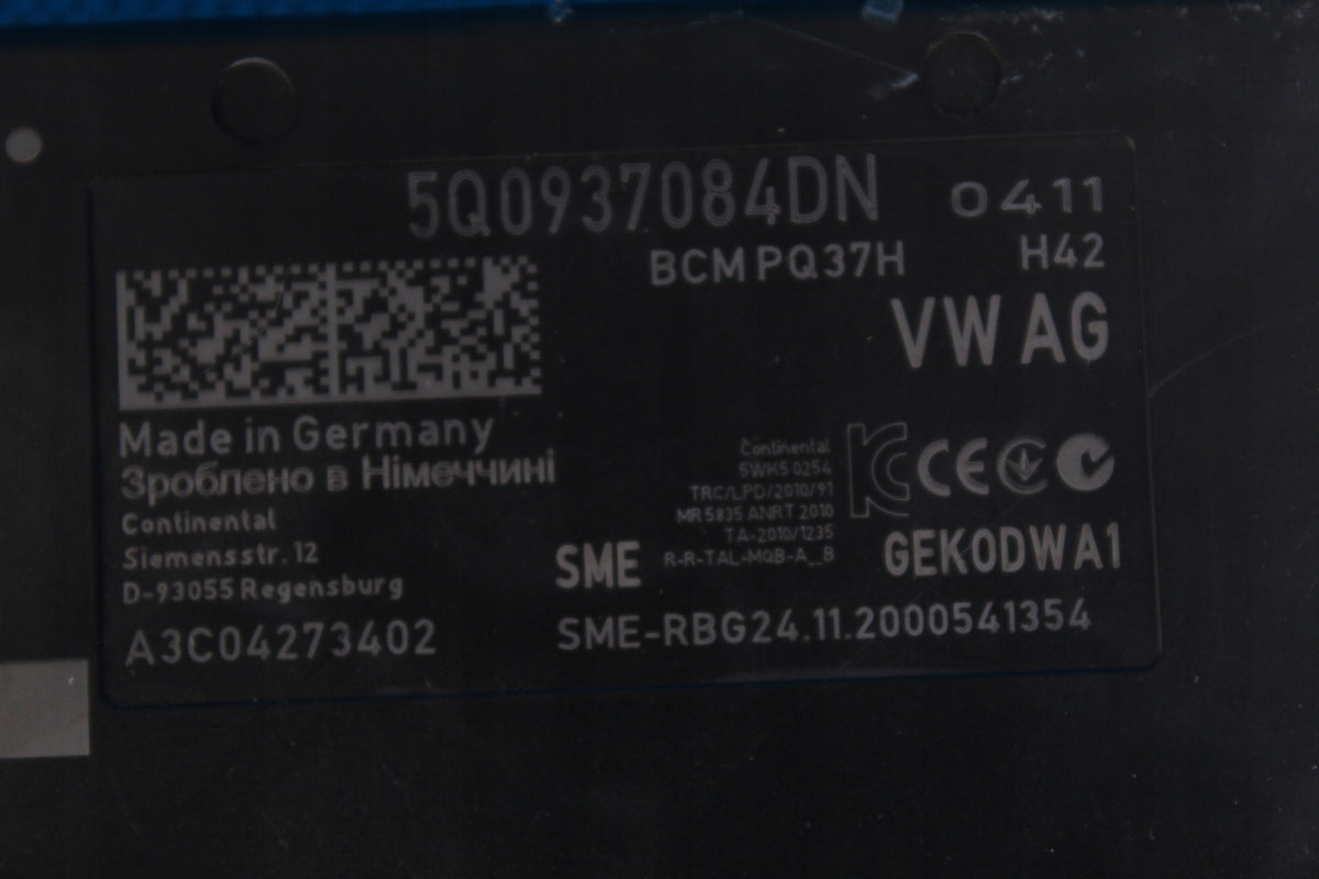 SKODA KAROQ DRIVER BCM LEGAL 5Q0937084DN 2021R