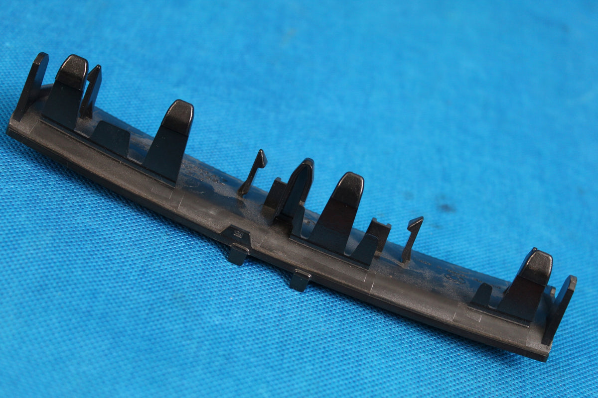 SKODA KAROQ FRAME CENTER CONSOLE CAP 2GC863311 2017R