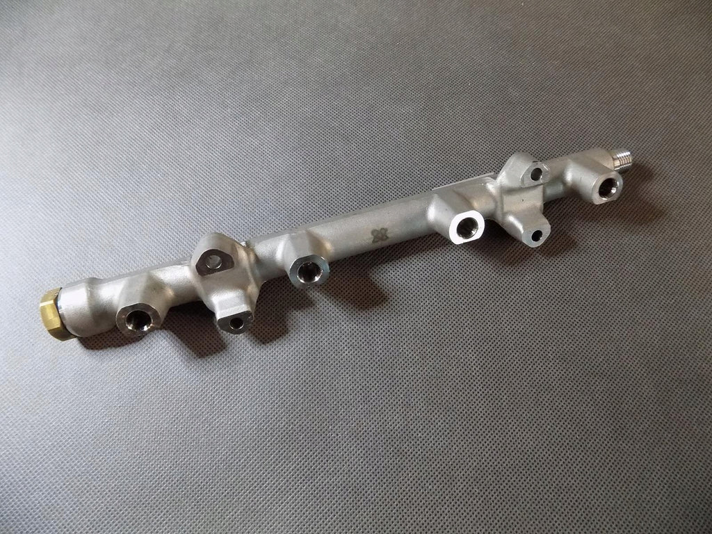SKODA KAROQ INJECTION RAIL 05E133320