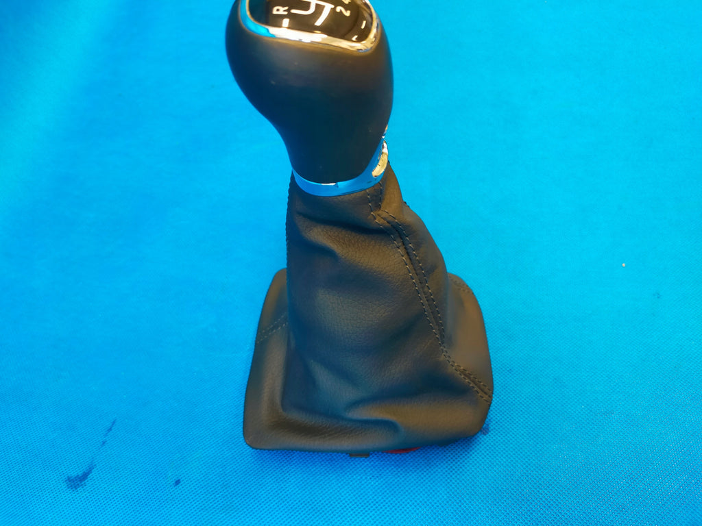 SKODA KAROQ KAR 2018R 1.0 TSI 85KW SHIFT KNOB BELLOWS 566711113M