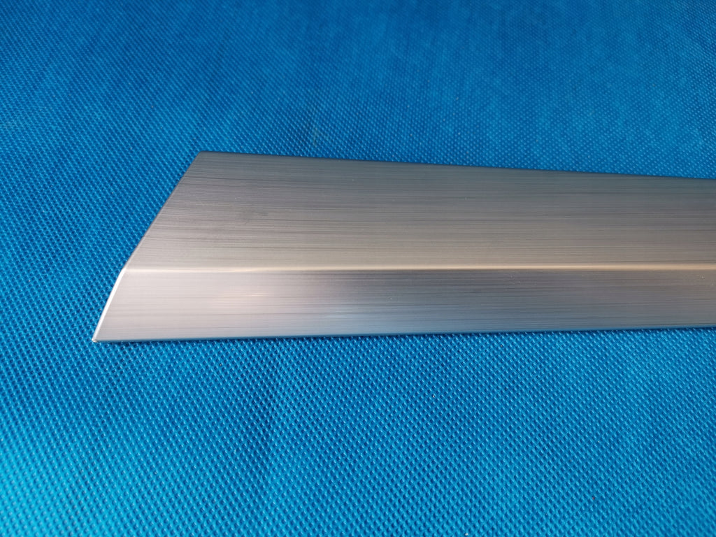 SKODA KAROQ KAR 2018R 1.0 TSI 85KW STRIP DOOR DECOR RIGHT REAR 57A867460A