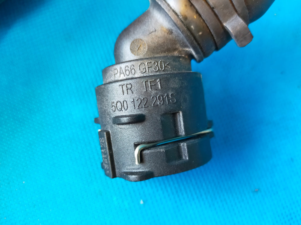SKODA KAROQ KAR 2018R 1.0 TSI 85KW WATER CONNECTOR WATER LINES 5Q0122291S