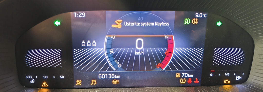 SKODA KAROQ LIFT 1.5 TSI 110KW 2023 R CLOCKS COUNTER 565920310A 60,136km