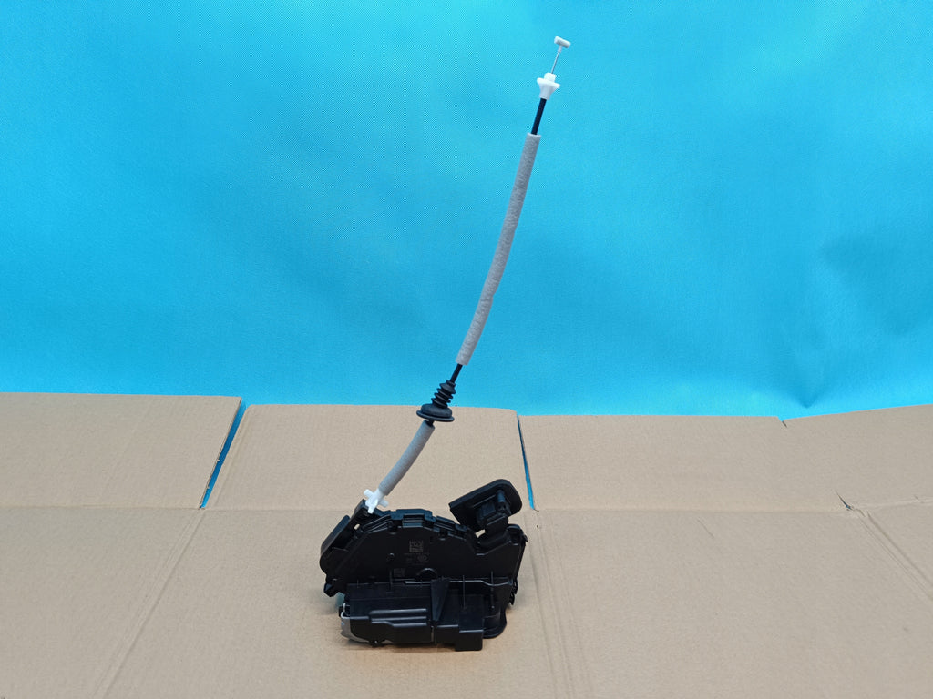 SKODA KAROQ LIFT 1.5 TSI 110KW 2023 R DOOR LOCK LEFT REAR 5TA839015Q