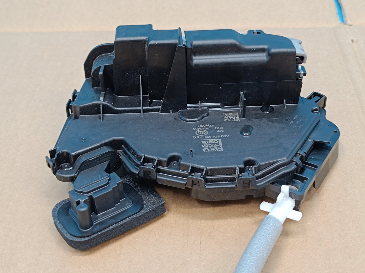 SKODA KAROQ LIFT 1.5 TSI 110KW 2023 R DOOR LOCK LEFT REAR 5TA839015Q