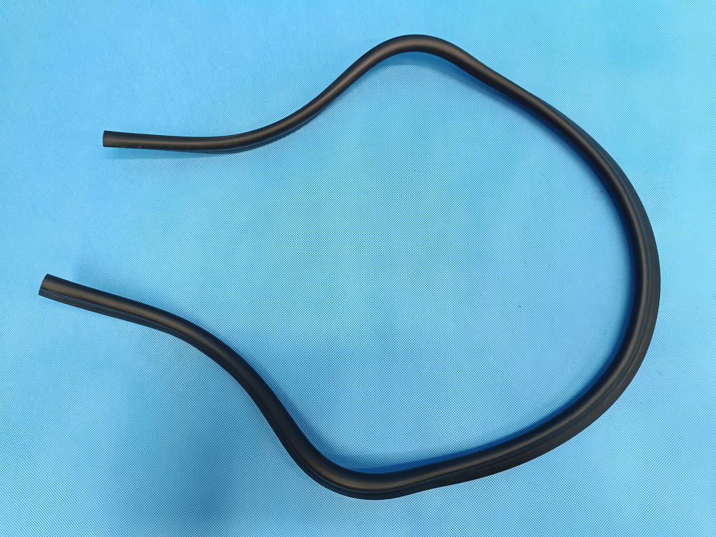 SKODA KAROQ LIFT 1.5 TSI 110KW 2023 R ENGINE COVER GASKET 575823723B