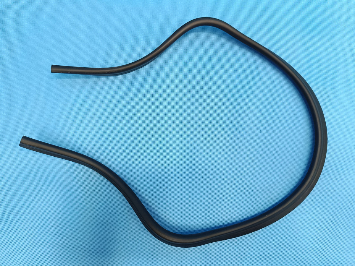 SKODA KAROQ LIFT 1.5 TSI 110KW 2023 R ENGINE COVER GASKET 575823723B
