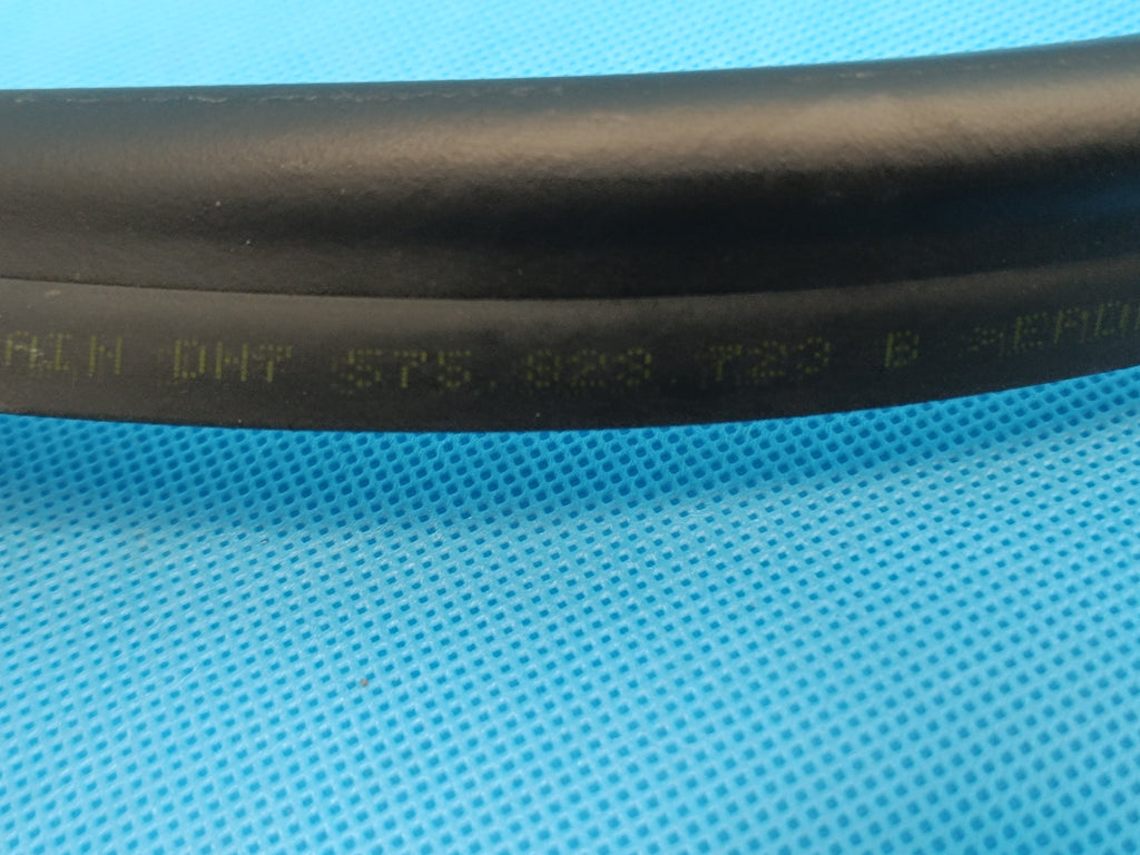 SKODA KAROQ LIFT 1.5 TSI 110KW 2023 R ENGINE COVER GASKET 575823723B